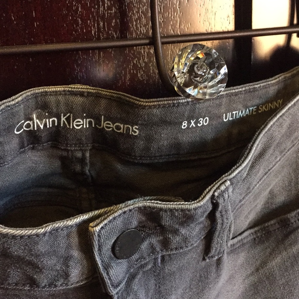 Gray skinny jeans